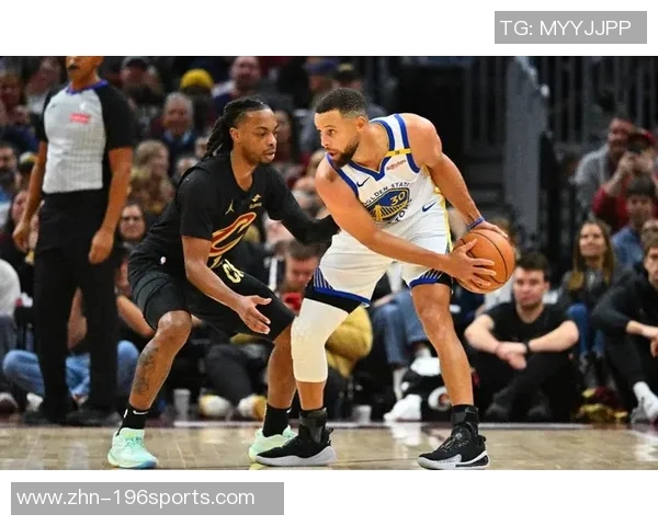 2017年勇士与雷霆常规赛精彩对决回顾与分析